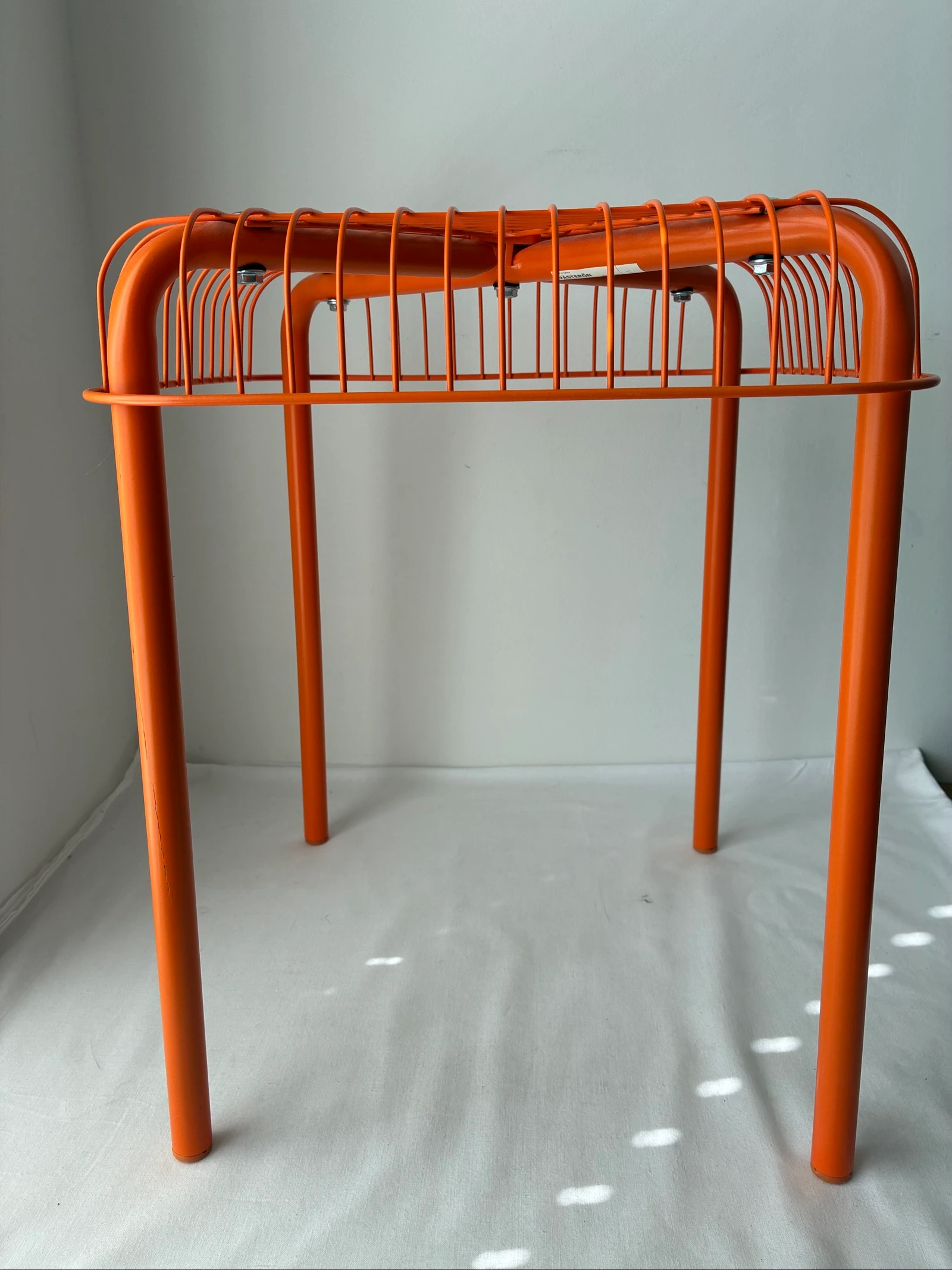 Vintage ikea västerön kruk oranje metaal draadkruk